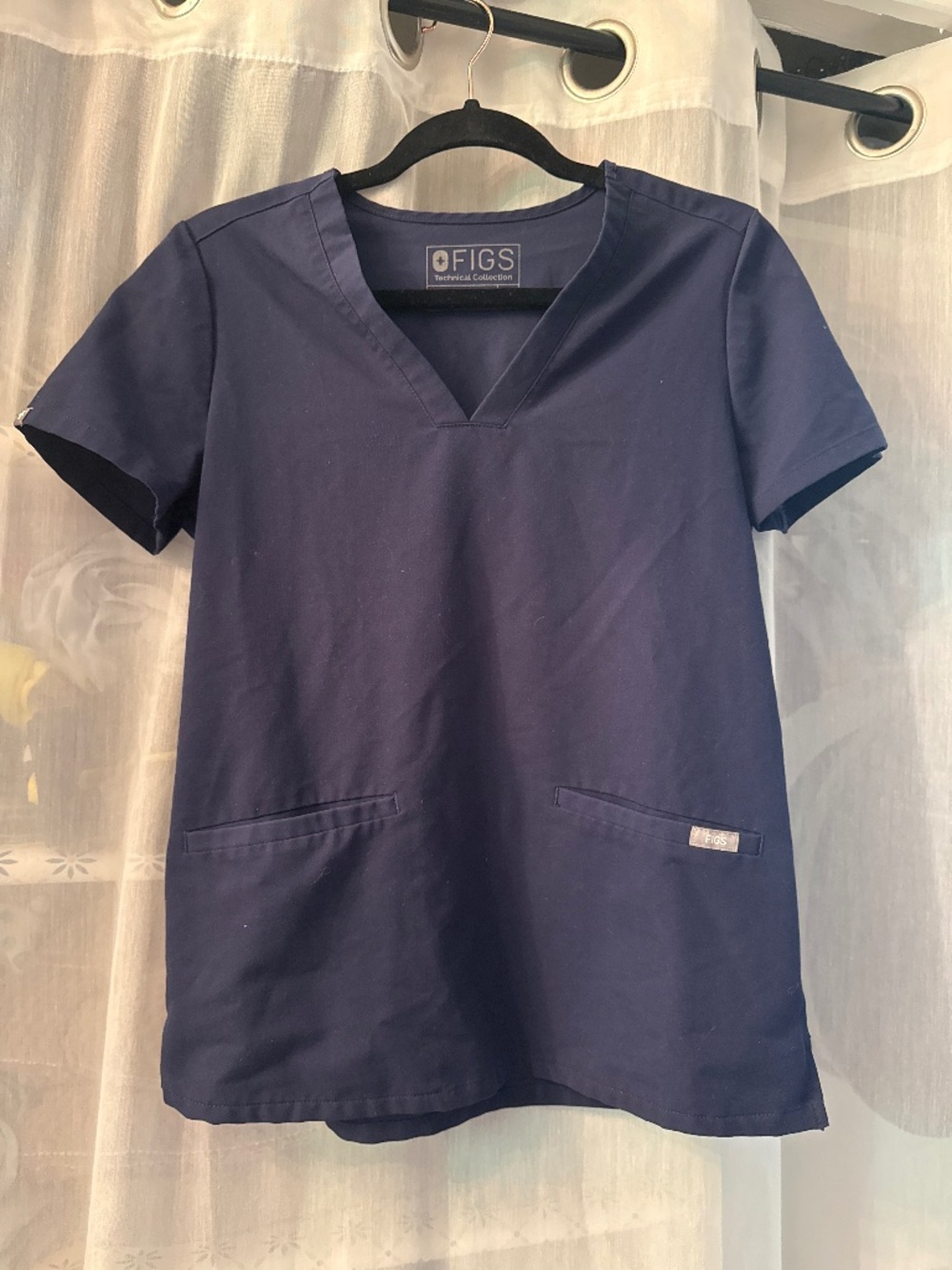 Figs Casma navy scrub top